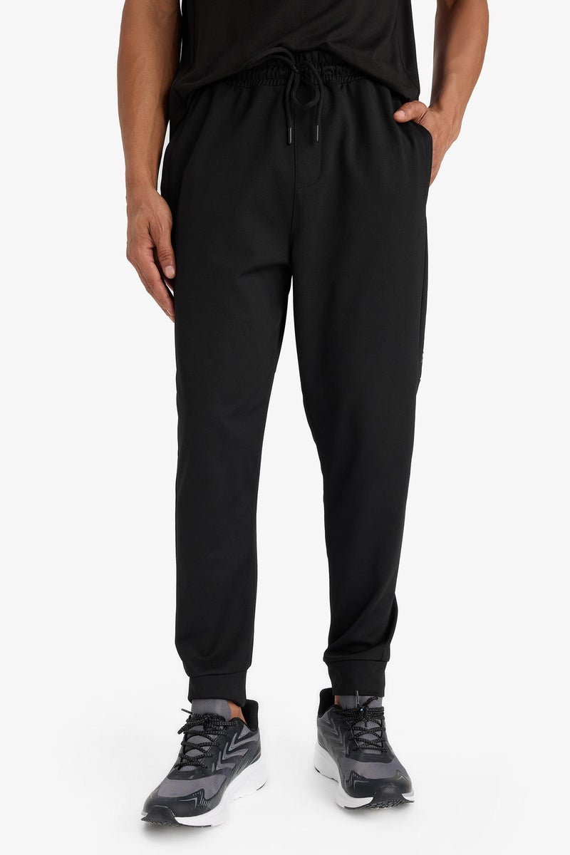 DeFacto Black Man DeFactoFit Standard Fit Standard Leg Scuba Fabric Joggers Casual - Image 4